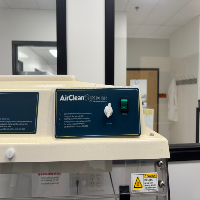 AirClean 600 PCR Workstation image 1